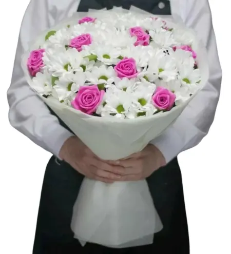Beyaz Güzellik ve Pembe Zarafet Buketi