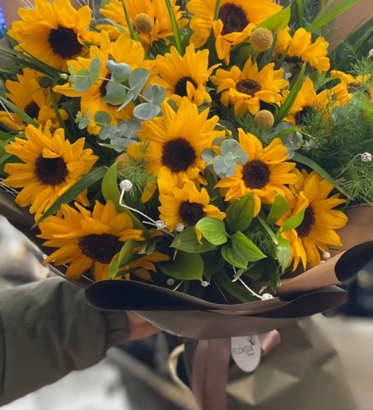 Happy - Sunflower Bouquet